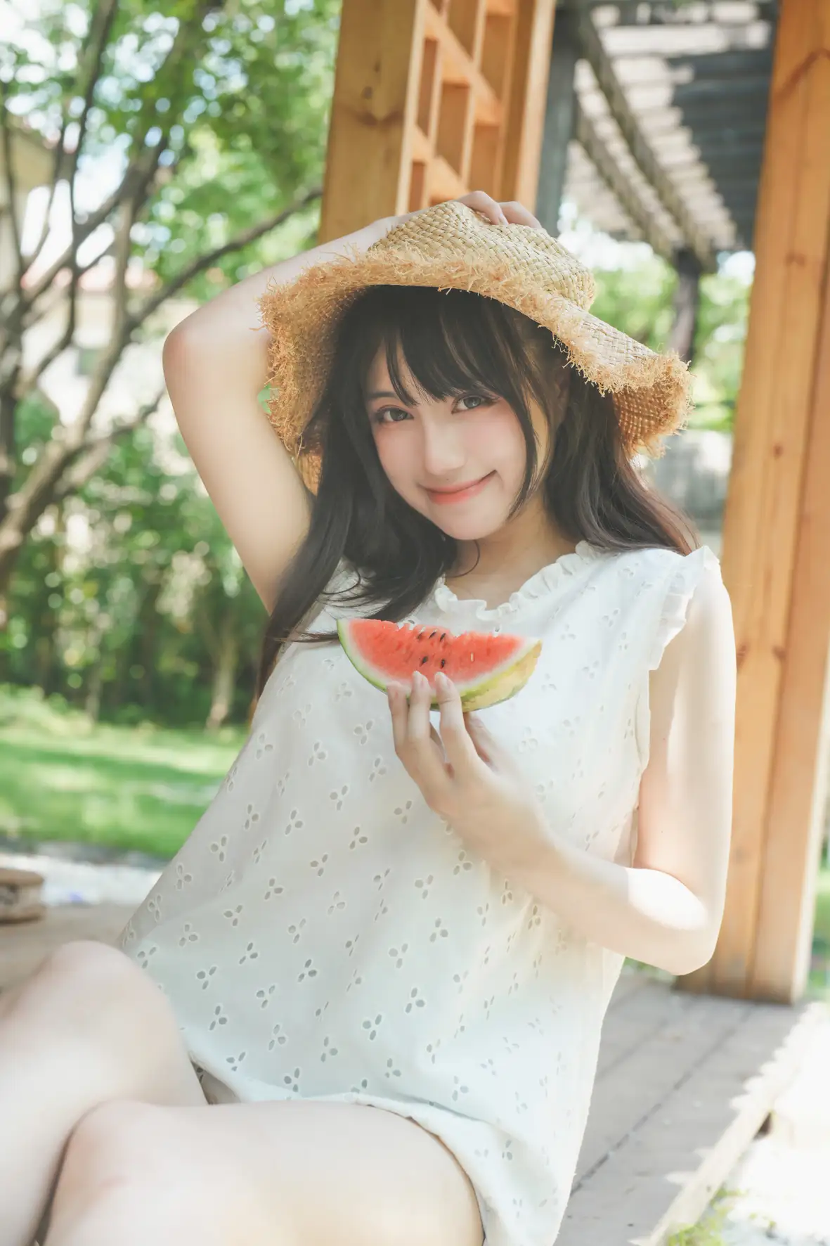 [YITUYU] 2022.09.05 Vol.1877 – Summer Girl and Watermelon Two plus six#[39P]-22